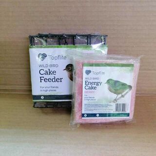 Topflite Wild Bird Energy Cake Feeder with Wild Bird Berry Energy Cake