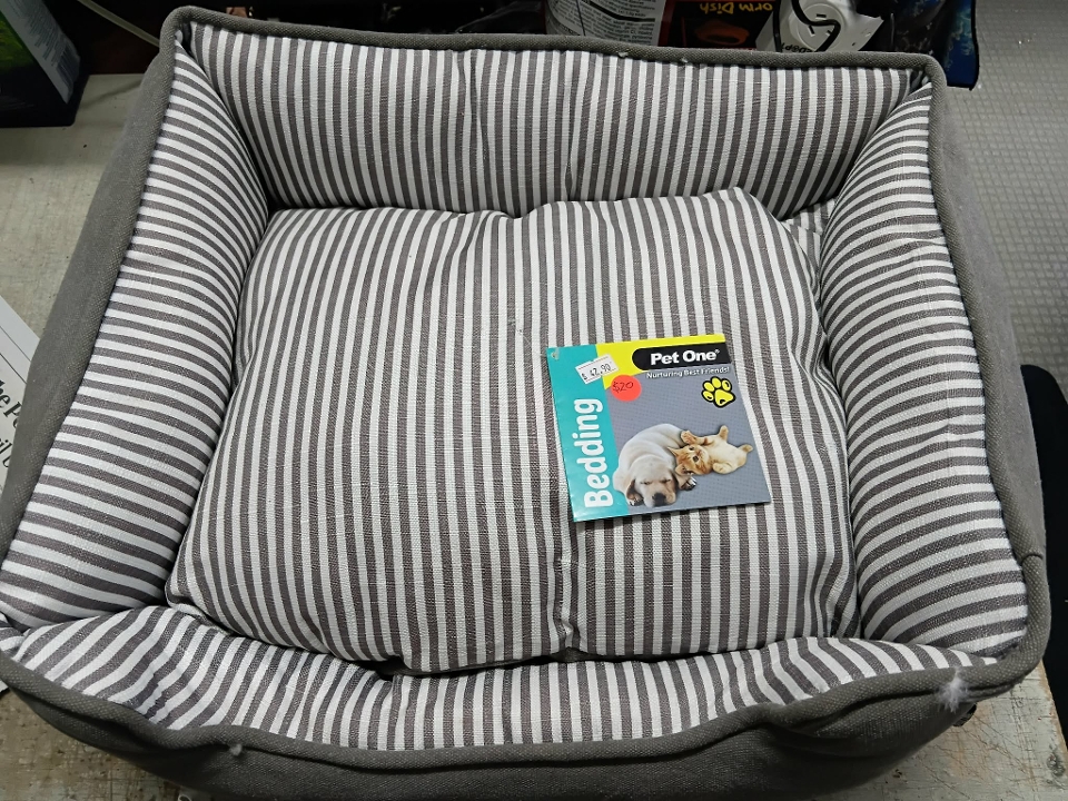 Pet One Stripped Bed