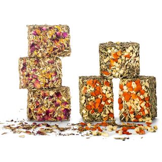 Topflite Timothy Cakes – Rabbit & Guinea Pig Treats