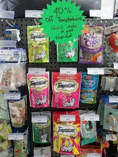 40% of Temptations Cat Treats
